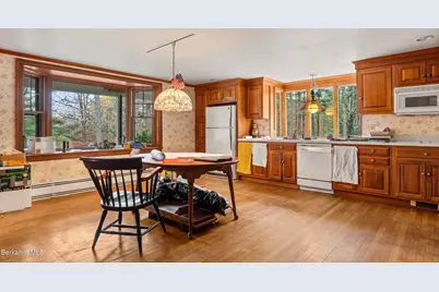 3 Pleasant View Dr, Great Barrington, MA 01230 - Photo 24