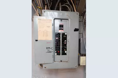 20 Crane Ave, Pittsfield, MA 01201 - Photo 34