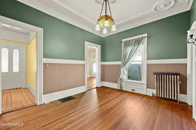 137 W Main St, North Adams, MA 01247 - Photo 6