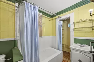 137 W Main St, North Adams, MA 01247 - Photo 20