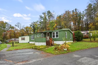 27 Lakewood Cir, Pittsfield, MA 01201 - Photo 1