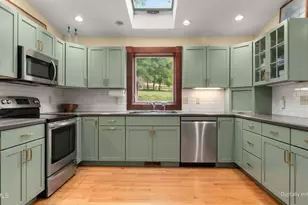 130 Laurel St, Lee, MA 01238 - Photo 12