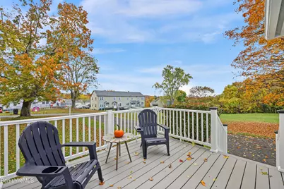 189 Mohegan St, Pittsfield, MA 01201 - Photo 6