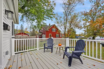 189 Mohegan St, Pittsfield, MA 01201 - Photo 4