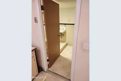 44 Michael Dr, Pittsfield, MA 01201 - Photo 36