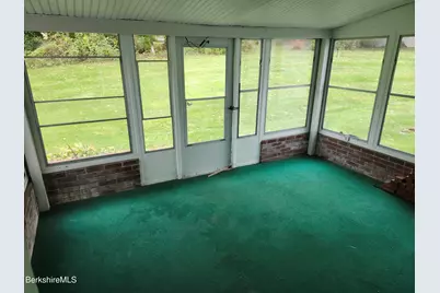 44 Michael Dr, Pittsfield, MA 01201 - Photo 10