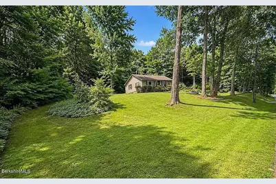 928 W Shaft Rd, North Adams, MA 01247 - Photo 4