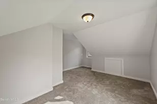 115 Grove St, Adams, MA 01220 - Photo 26