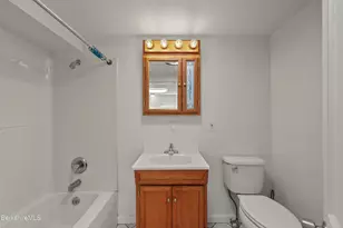 115 Grove St, Adams, MA 01220 - Photo 18