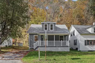 115 Grove St, Adams, MA 01220 - Photo 2