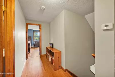 90 Orlando Ave, Pittsfield, MA 01201 - Photo 20