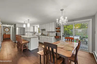 90 Orlando Ave, Pittsfield, MA 01201 - Photo 6