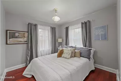 34 Sampson Pkwy, Pittsfield, MA 01201 - Photo 24