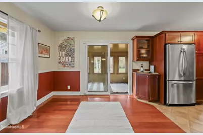 34 Sampson Pkwy, Pittsfield, MA 01201 - Photo 12
