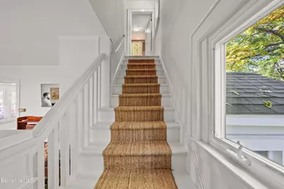 92 Noblehurst Ave, Pittsfield, MA 01201 - Photo 22