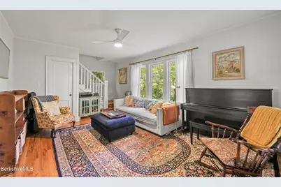 92 Noblehurst Ave, Pittsfield, MA 01201 - Photo 12