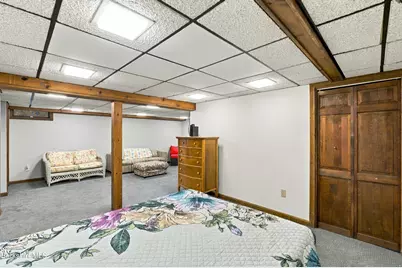 33 Highlawn Dr, Pittsfield, MA 01201 - Photo 24