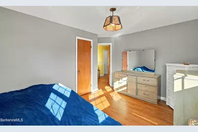 33 Highlawn Dr, Pittsfield, MA 01201 - Photo 18