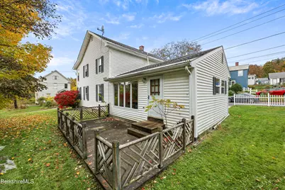 366 Eagle St, North Adams, MA 01247 - Photo 10