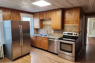 39 Livingston Ave, Pittsfield, MA 01201 - Photo 1