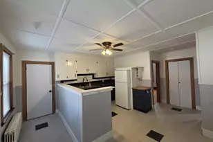75 Summer St, Adams, MA 01220 - Photo 4