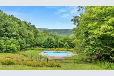 1143 George Carter Rd, Becket, MA 01223 - Photo 4