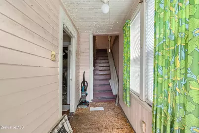 34 Pacific St, Pittsfield, MA 01201 - Photo 4