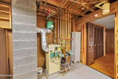 64 Devonshire Dr, Cheshire, MA 01225 - Photo 48