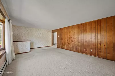 64 Devonshire Dr, Cheshire, MA 01225 - Photo 8