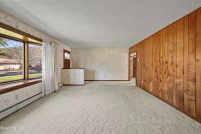 64 Devonshire Dr, Cheshire, MA 01225 - Photo 10