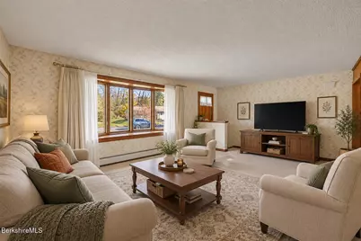 64 Devonshire Dr, Cheshire, MA 01225 - Photo 12