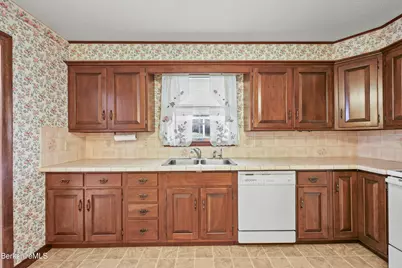 64 Devonshire Dr, Cheshire, MA 01225 - Photo 22