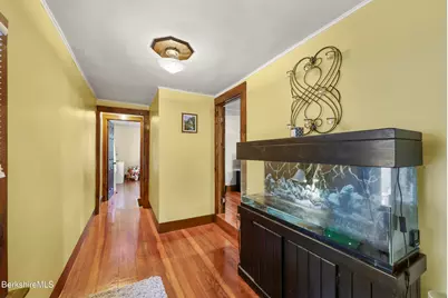 61 Richmond Ave, Pittsfield, MA 01201 - Photo 18