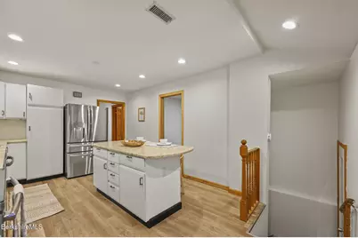 19 Draper Ave, Pittsfield, MA 01201 - Photo 20