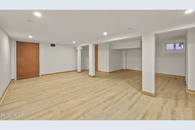 19 Draper Ave, Pittsfield, MA 01201 - Photo 30