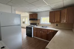 2 Willow St, Adams, MA 01220 - Photo 12