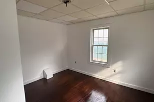 2 Willow St, Adams, MA 01220 - Photo 8