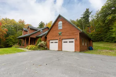 122 Silver St, Lanesborough, MA 01237 - Photo 10