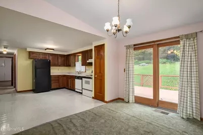 1612 S Church St, North Adams, MA 01247 - Photo 4
