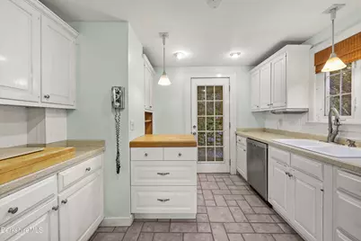 52 W End Ter, North Adams, MA 01247 - Photo 16