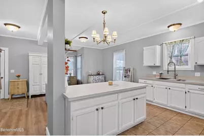 49A Arnold Place #A, North Adams, MA 01247 - Photo 8