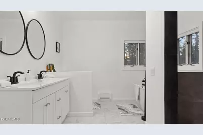 311 Woodmere Rd, Becket, MA 01223 - Photo 18
