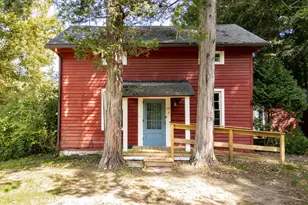 179 S Main St, Sheffield, MA 01257 - Photo 1
