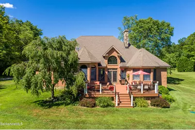 13 Silver St, Lanesborough, MA 01237 - Photo 1