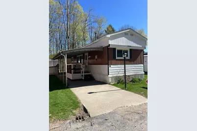 12 Pinnacle Dr, Adams, MA 01220 - Photo 1