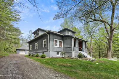 606 W Housatonic St, Pittsfield, MA 01201 - Photo 1