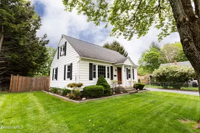 17 Leslie Dr, Pittsfield, MA 01201 - Photo 1