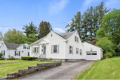 31 Kensington Ave, Pittsfield, MA 01201 - Photo 1