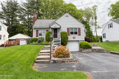 50 Williamsburg Ter, Pittsfield, MA 01201 - Photo 1