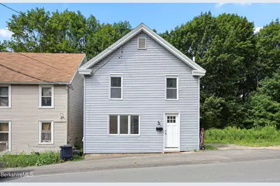 102 Pontoosuc Ave, Pittsfield, MA 01201 - Photo 1